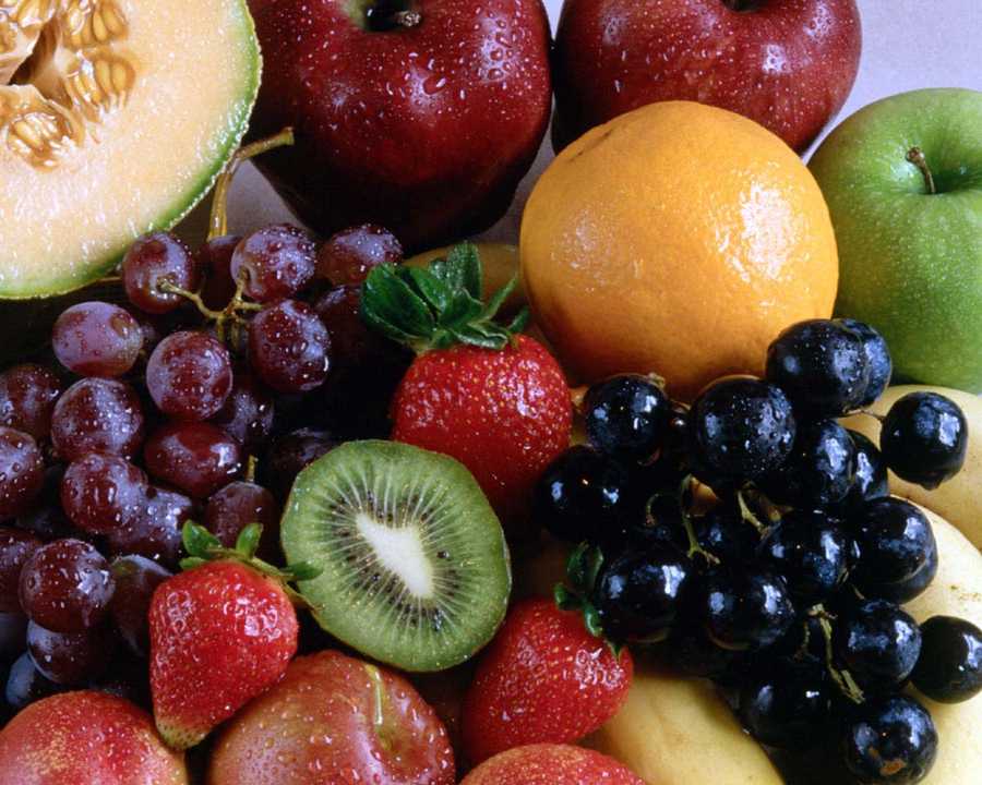 میوه ها را داخل کیسه های نایلونی در یخچال نگذارید