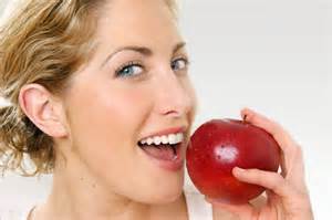 خوردن سیب با پوست ماهیچه ها را قوی می کند